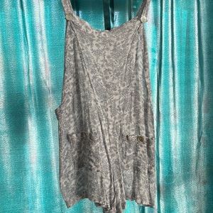 Overall style shorts jumper